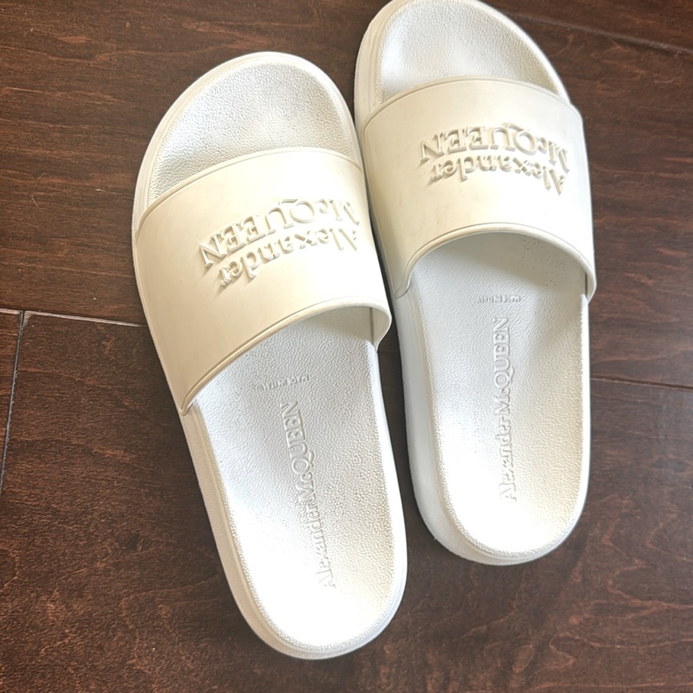Alexander McQueen pool slides